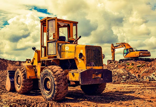 挖掘机和推土机的保养误区与解析